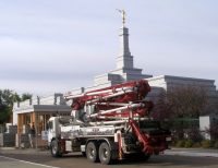 The concrete pumping truck arrives (29 Sept 2011).