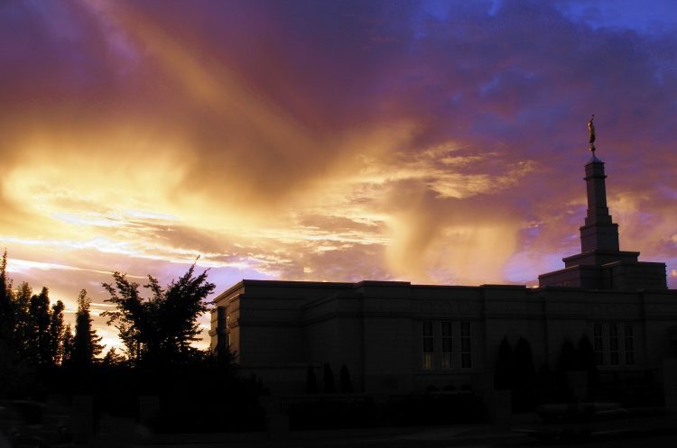 Temple, at twilight on 27 September 2006.